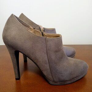 Tan Ankle Boot Heels, Size: 7.5